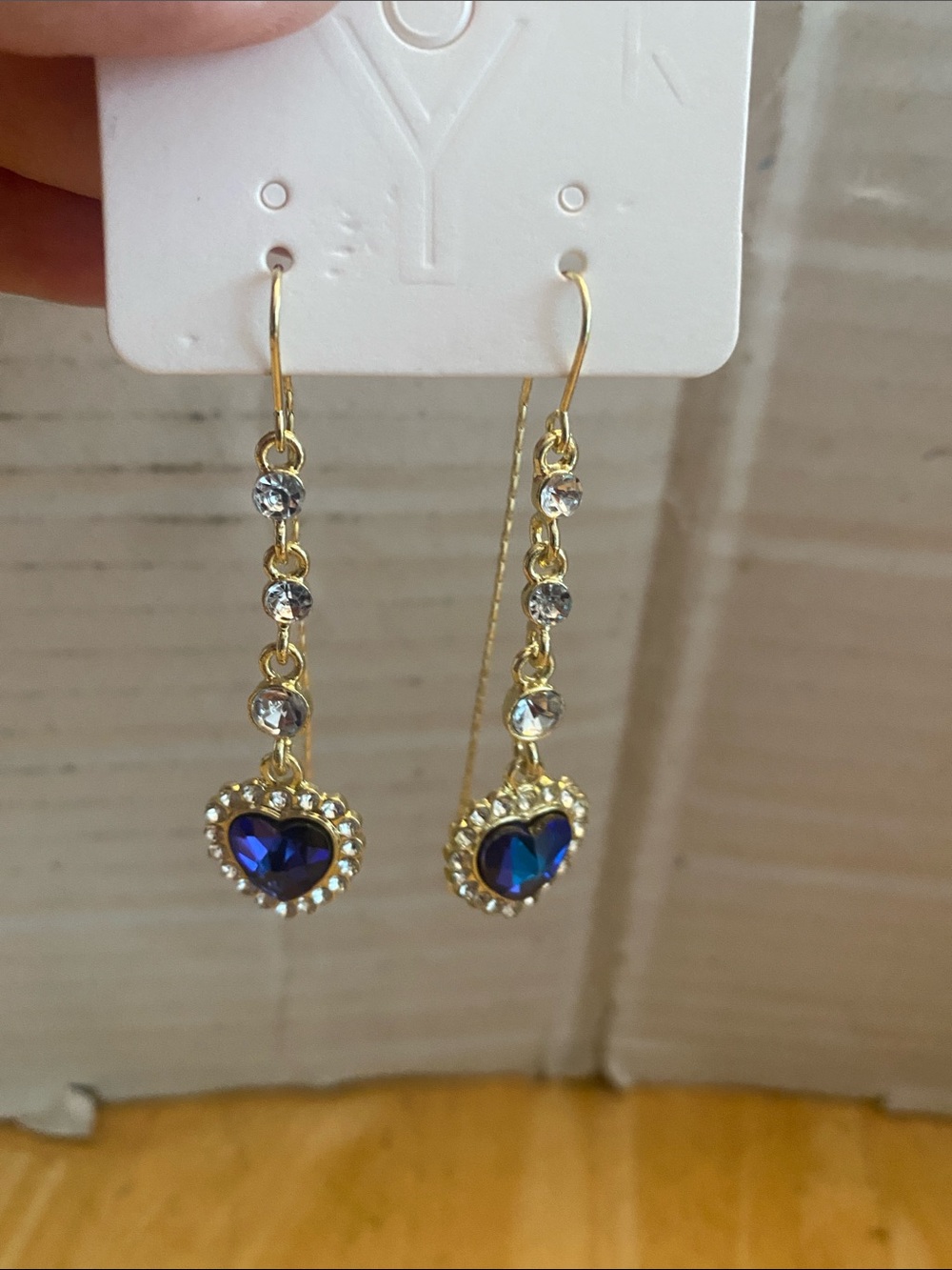 Gold tone threaded Blue Heart Drop Earrings with Crystal Accents NEW NIP - Picture 3 of 5